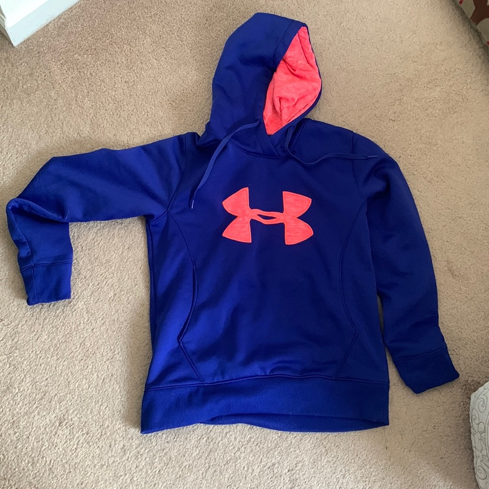 Under Armour sweatshirt